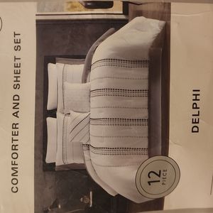 Delphi 12 peice comforter and sheet set